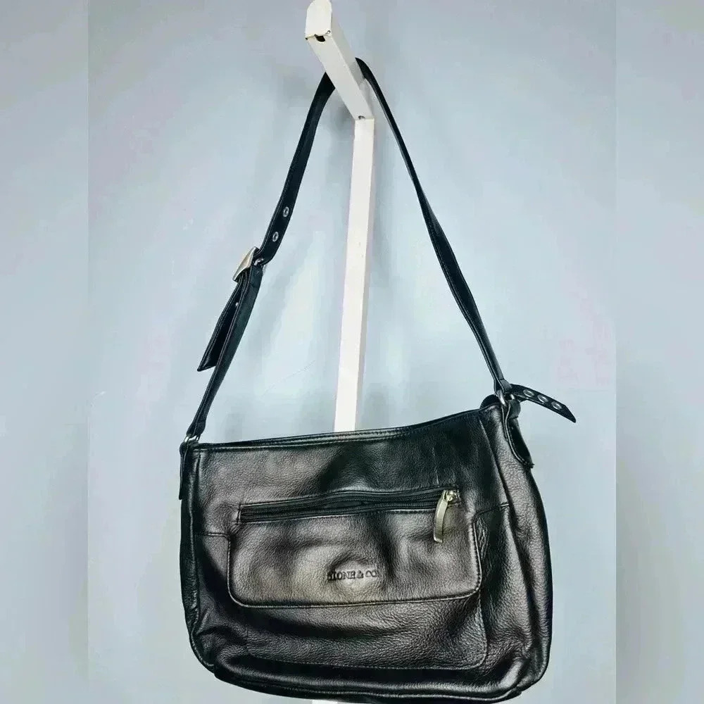 ❤️Stone & Co Black Pebbeled Leather Shoulder bag Crossbody